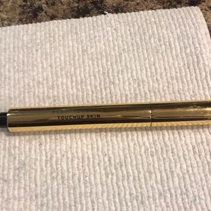 Beautycounter concealer pen